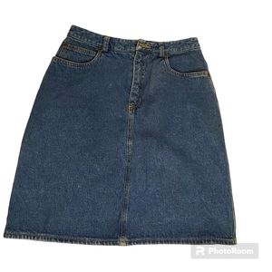Liz Wear Jean Skirt size 8